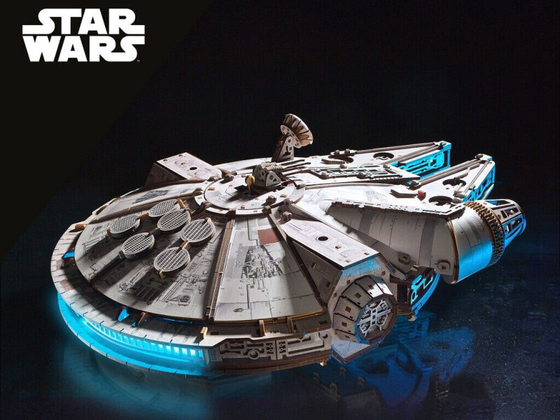 Ugears 3D dřevěná mechanická skládačka Star Wars Millennium Falcon